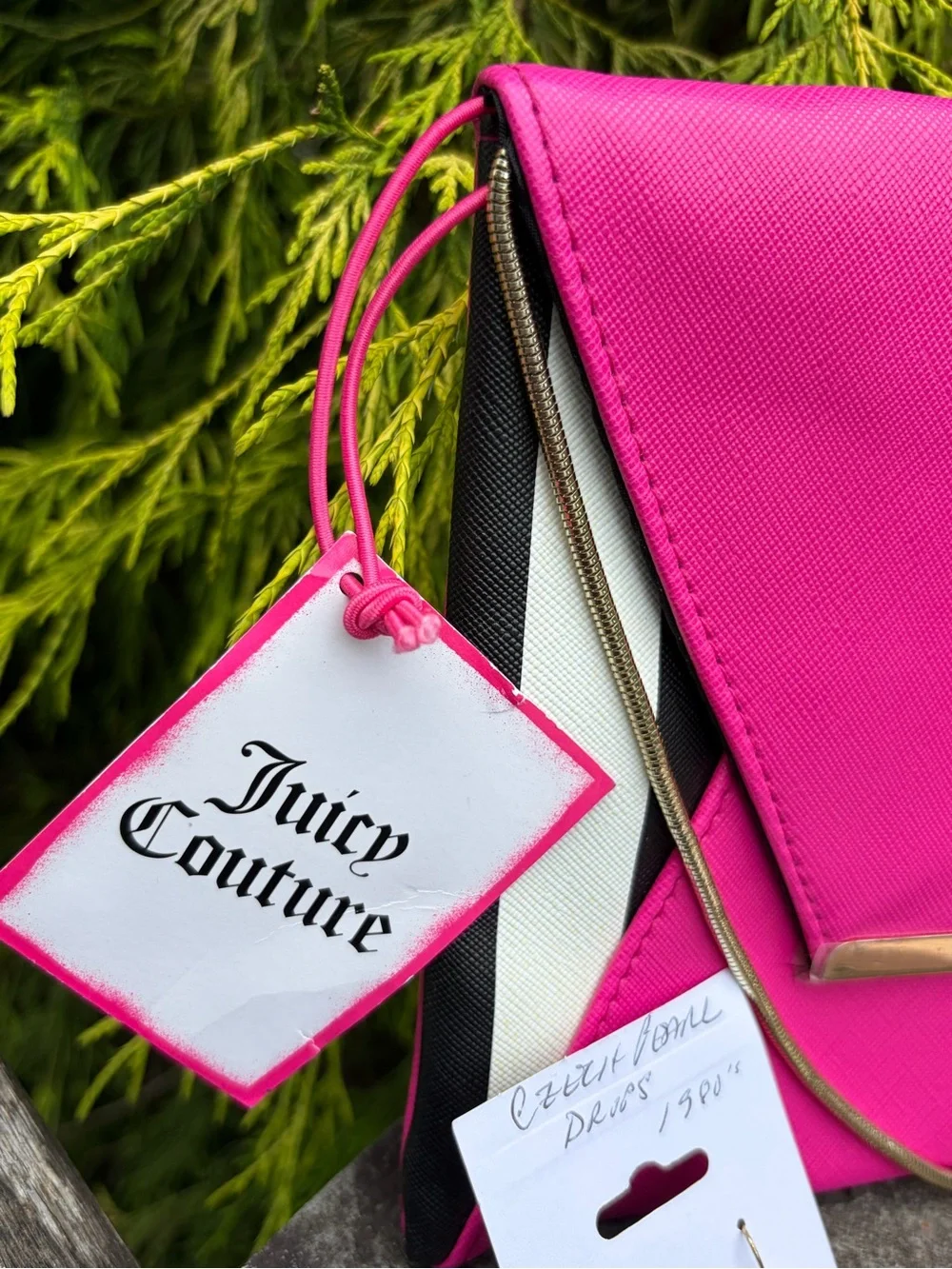 Juicy Couture Crossbody Gift Set Pink Clutch Makeup Bundle ( 6 pc )